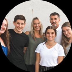 Elim Christian Centre Auckland - Elim Christian Centre with Lead Pastors Mike and Liz Griffiths.