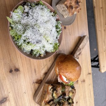 Tapisserie - Anchovy sandwich, focaccia, mesclun salad - Patisserie/Cake Shop Near Me - Paris Tapisserie - Anchovy sandwich, focaccia, mesclun salad - Patisserie/Cake Shop Near Me - Paris