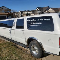 Executive Limousine Service - 14-15 passengers suv limo