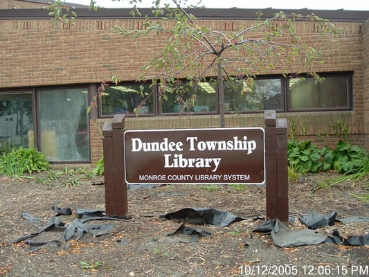 Monroe County Library -  Dundee