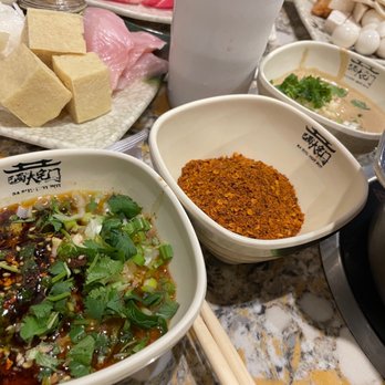 Bashu Hot Pot - Get to select and mix your own dipping sauce - Hot Pot Near Me - Orlando, Florida
