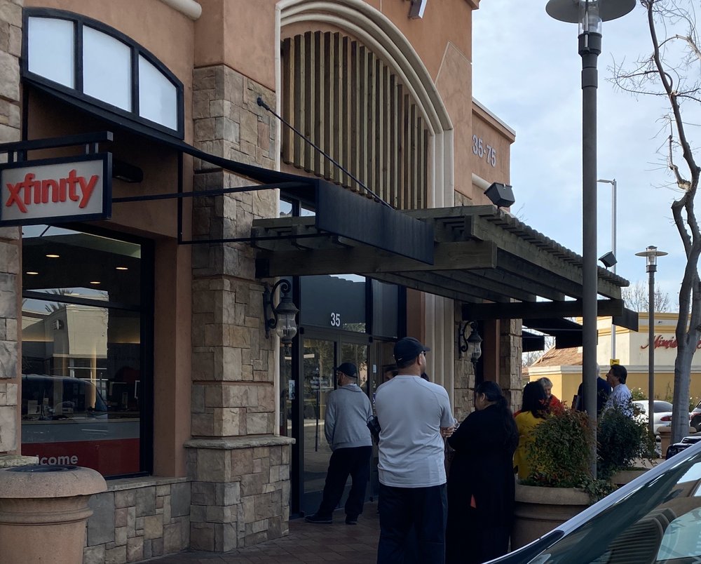 XFINITY STORE BY COMCAST 31 Photos & 89 Reviews 35 E Via La Plata, Fresno, California