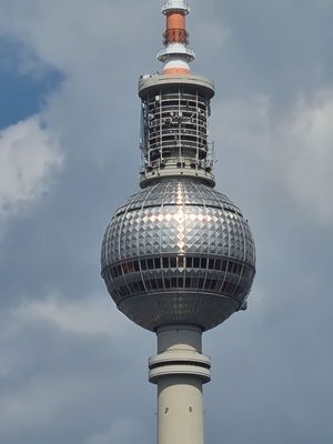 Berlin TV Tower by null