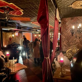 Cafe De L'Enfer - Champagne Bars Near Me - New York, New York