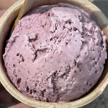 Moo's Gourmet Ice Cream - Ice Cream scoop for Frank B - Ice Cream & Frozen Yogurt Near Me - Jackson, Wyoming Moo's Gourmet Ice Cream - Ice Cream scoop for Frank B - Ice Cream & Frozen Yogurt Near Me - Jackson, Wyoming