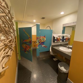 Rosemary Trattoria - Men's restroom - Italian Near Me - Coronado, California Rosemary Trattoria - Men's restroom - Italian Near Me - Coronado, California