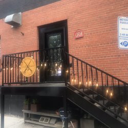 Black’s Bodega - Side Entrance
