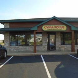 China House - Outside of the restaurant, view looking south.