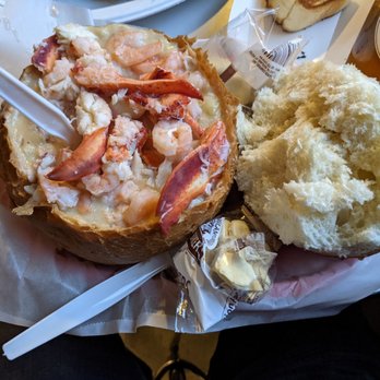 Gilbert's Chowder House - Super Seafood Chowder in Bread Bowl - Seafood Near Me - Portland, Maine