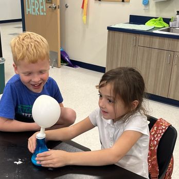 Mad Science of Hampton Roads - Kids love a good acid-base reaction. Here the CO2 created by mixing vinegar and baking soda inflates the balloon. - Party & Event Planning Near Me - Chesapeake, Virginia Mad Science of Hampton Roads - Kids love a good acid-base reaction. Here the CO2 created by mixing vinegar and baking soda inflates the balloon. - Party & Event Planning Near Me - Chesapeake, Virginia