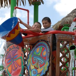 Hawaiian Falls Mansfield