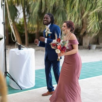 Flowers By J & J - Bridesmaids bouqute - Florists Near Me - Marathon, Florida