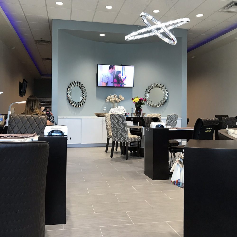 Venetien Nail - Nail Salons Near Me - Riverview, Florida