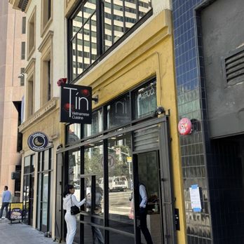 Tín on Kearny - Vibe - Vietnamese Near Me - San Francisco, California