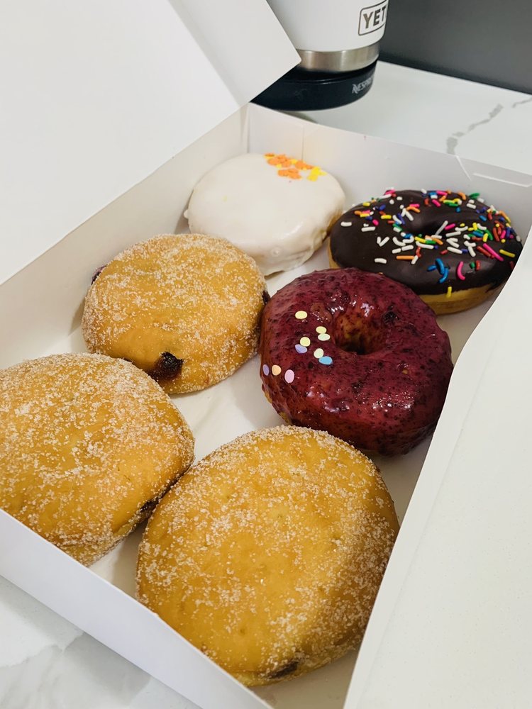 GO NUTS DONUTS 14 Photos & 10 Reviews Donuts 9018 Corona Ave