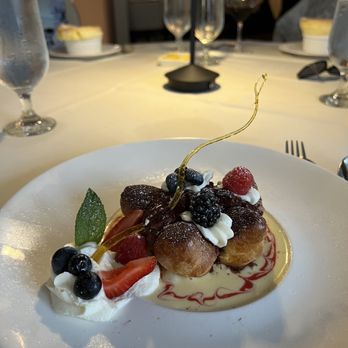 Bouchard Inn - Hotels Near Me - Newport, Rhode Island