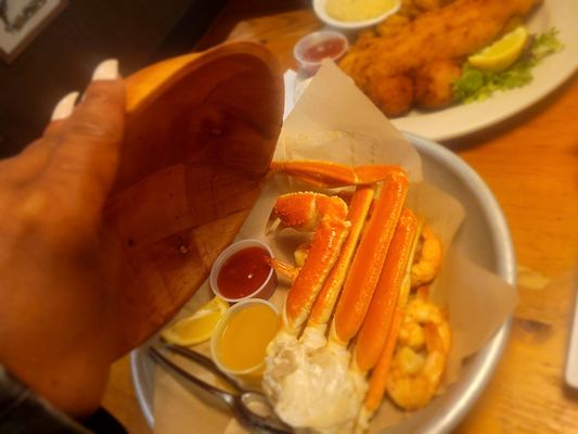 Harpoon Larry's Fish House & Oyster Bar by null
