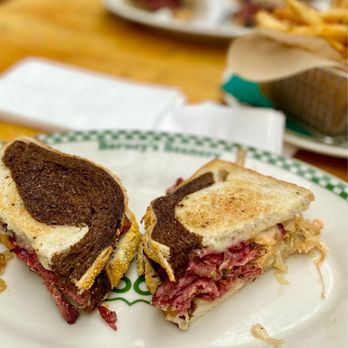 Barney's Beanery - Reuben sandwich - Breakfast & Brunch Near Me - Santa Monica, California Barney's Beanery - Reuben sandwich - Breakfast & Brunch Near Me - Santa Monica, California