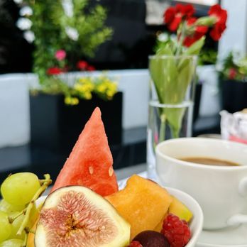Duc de Lorraine - Fruits & Coffee - French Near Me - Montreal, Quebec Duc de Lorraine - Fruits & Coffee - French Near Me - Montreal, Quebec