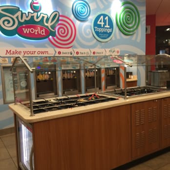 RaceTrac - the inside of a fast food restaurant - Gas Stations Near Me - Baton Rouge, Louisiana