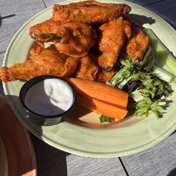 Kokopelli's Restaurant - Hot wings.  Good.  Not ridiculous hot.
