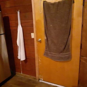 Cold Spring Lodge - No curtain or insulation or weather stripping around door. 2 inch gap under door and gaps around entire door, ice cold wind blows constantly - Hotels Near Me - Big Indian, New York