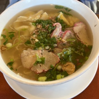 Pho Nom Nom - Vietnamese Near Me - Rockville, Maryland