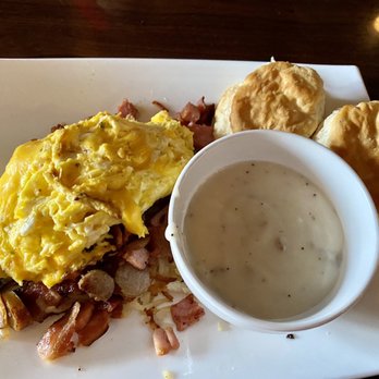 Early Bird Breakfast Pub - Gravy Train w biscuits and gravy on the side. - Breakfast & Brunch Near Me - Springfield, Missouri