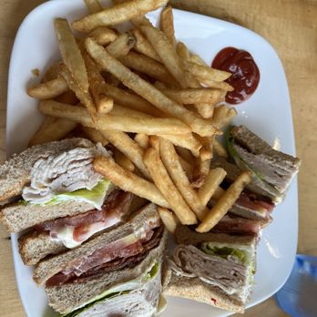 JJ's On The Docks Eatery - Clubhouse with fries - Canadian (New) Near Me - Grimsby, Ontario