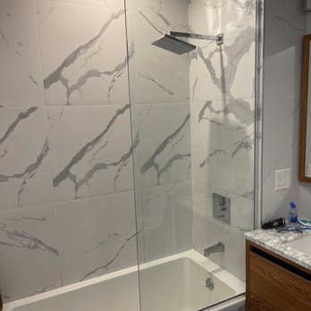 WGD - Bathtub glass partition (replaced an identical looking one that was shorter). - Glass & Mirrors Near Me