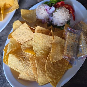 Hungry Tarpon Restaurant - Fish dip.. it was ok.. needs more smoke. A little fishy tho, (sail fish).Ask for xtra crackers or celery to eat it w, the chips are bland. - Seafood Near Me - Islamorada, Florida Hungry Tarpon Restaurant - Fish dip.. it was ok.. needs more smoke. A little fishy tho, (sail fish).Ask for xtra crackers or celery to eat it w, the chips are bland. - Seafood Near Me - Islamorada, Florida