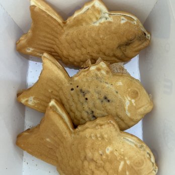 Somisomi - taro, red bean, custard and nutella filled! - Desserts Near Me - Frisco, Texas Somisomi - taro, red bean, custard and nutella filled! - Desserts Near Me - Frisco, Texas
