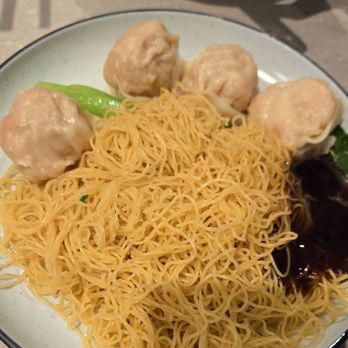 Wonton Hut - Good - Noodles Near Me - Toronto, Ontario