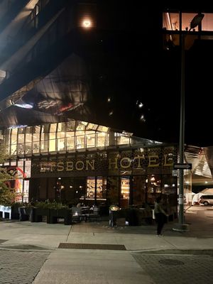 Lisbon Hotel by null