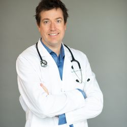 Peninsula Doctor Primary Care Concierge Medicine - Dr. Ian Kroes MD