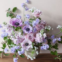 Wallflower - A pastel lavender palette in our Statement size.