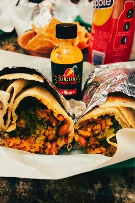 La Victoria Taqueria by null