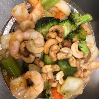 Sunshine Restaurant - shrimp, broccoli, and cashews - Chinese Near Me - Cornwall, Ontario