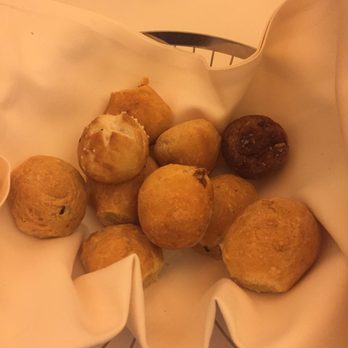 Acquarello - Bread basket - Italian Near Me - Munich, BY