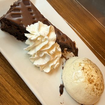 Aspen Peak Cellars - Flourless cake à la mode. - Wineries Near Me - Bailey, Colorado