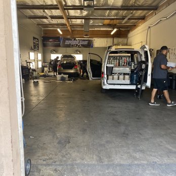 Effortless Mobile Auto Services - Workshop in detail - Auto Detailing Near Me - Phoenix, Arizona