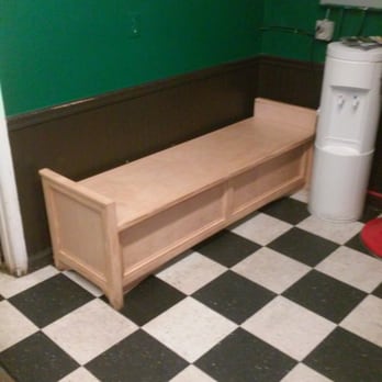 Farley's Pizzeria - Updated Lobby.. more seating available! - Pizza Near Me - Mineral Springs, North Carolina