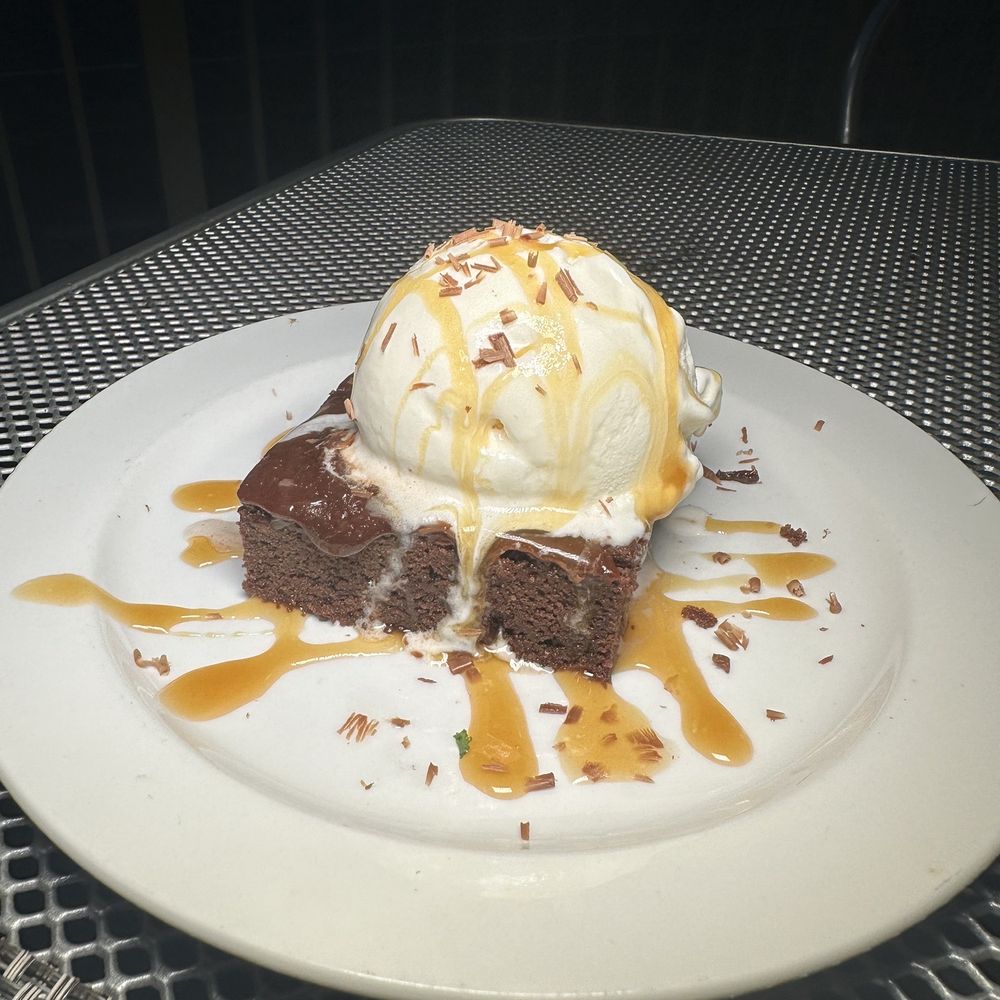South Fin Grill - Brownie - Seafood Near Me - Staten Island, New York South Fin Grill - Brownie - Seafood Near Me - Staten Island, New York