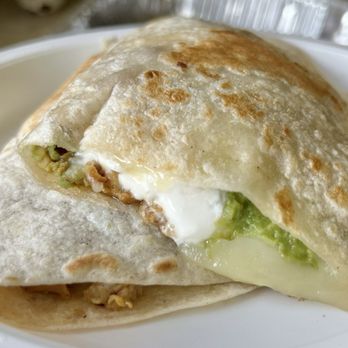 Tacos Gavilan - Super chicken quesadilla - Mexican Near Me - West Covina, California