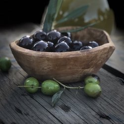 Pitchouline Olive Oil and Events - Table Olives