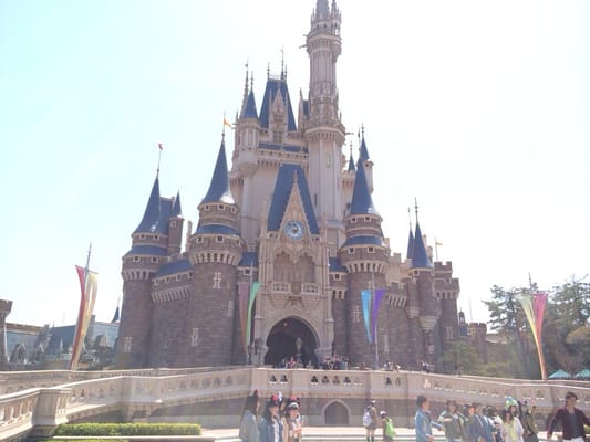 Tokyo Disneyland by null