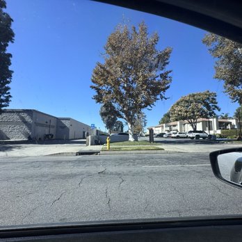 Sycamore Park Apartments - Homeless that hang out next door - Apartments Near Me - Ontario, California Sycamore Park Apartments - Homeless that hang out next door - Apartments Near Me - Ontario, California
