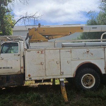 Case Tree Care - Bucket truck - Tree Services Near Me - Loveland, Colorado Case Tree Care - Bucket truck - Tree Services Near Me - Loveland, Colorado