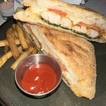 The Penny Farthing - Fried chicken sandwich - Gastropubs Near Me - New York, New York The Penny Farthing - Fried chicken sandwich - Gastropubs Near Me - New York, New York