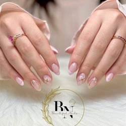 Bountiful Nails